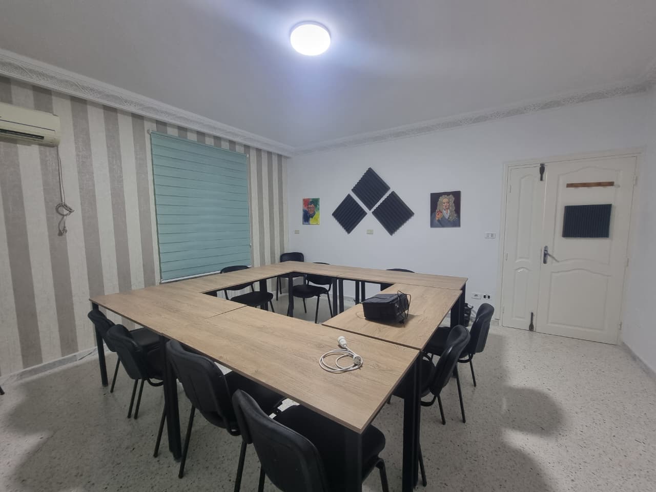 Deep Flow Coworking — conference room